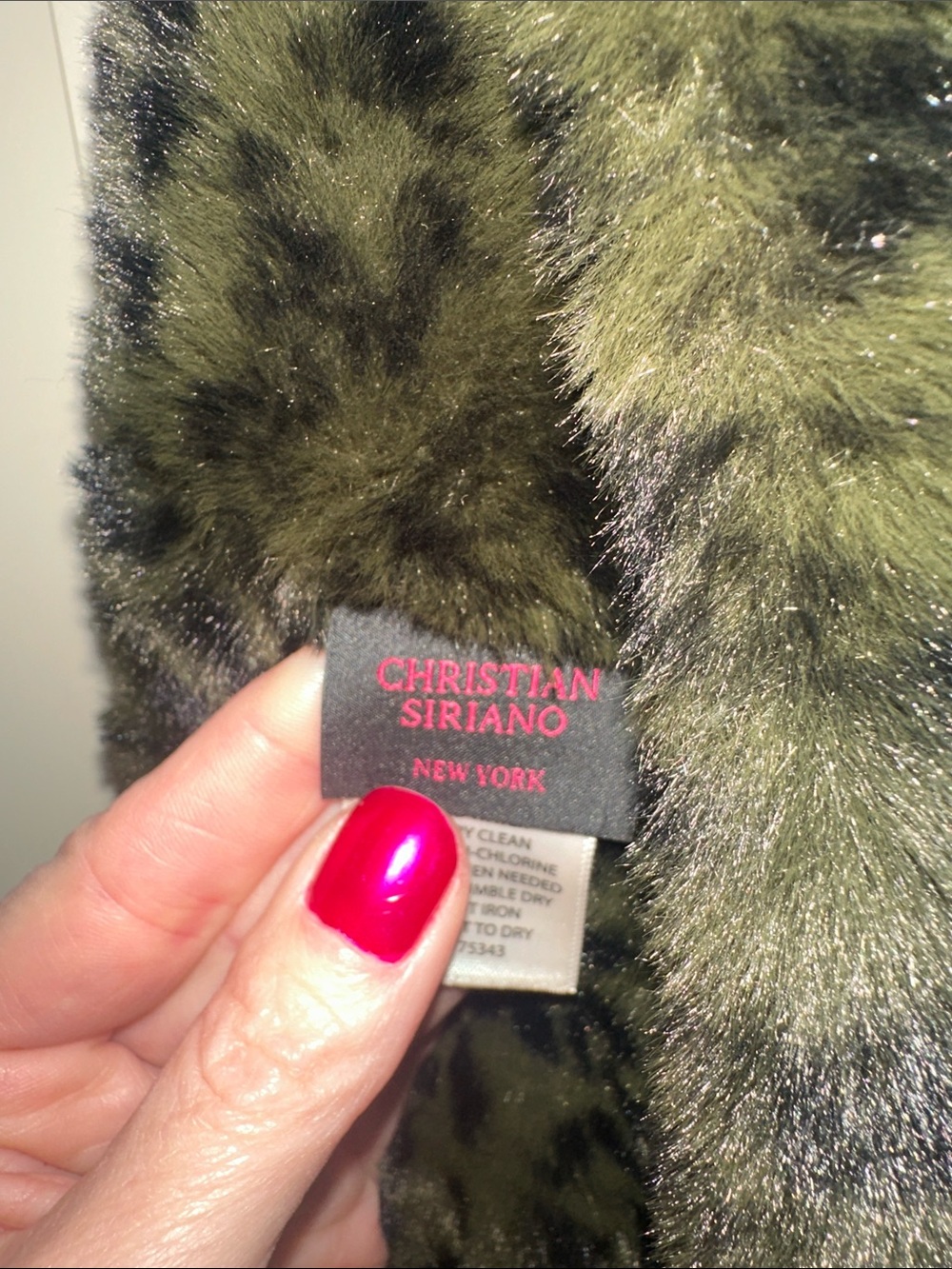 Christian Siriano Olive Green Leopard Faux Fur Scarf - Picture 6 of 9